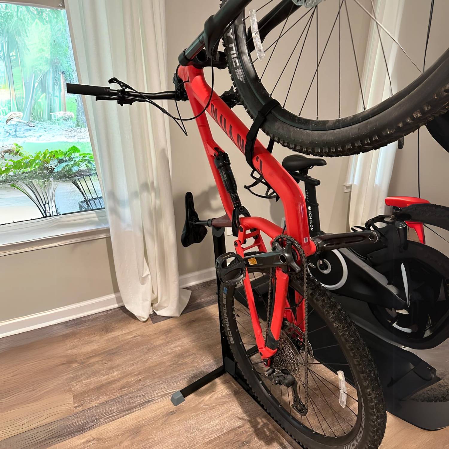 Upright Bike Stand: image 9